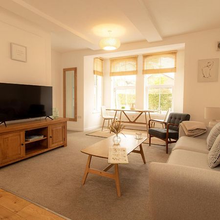 Crescent House Apartments Telford Dış mekan fotoğraf