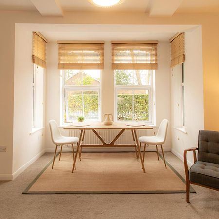 Crescent House Apartments Telford Dış mekan fotoğraf